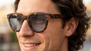Izipizi Sun #N Tortoise Sugeneruotas vaizdas